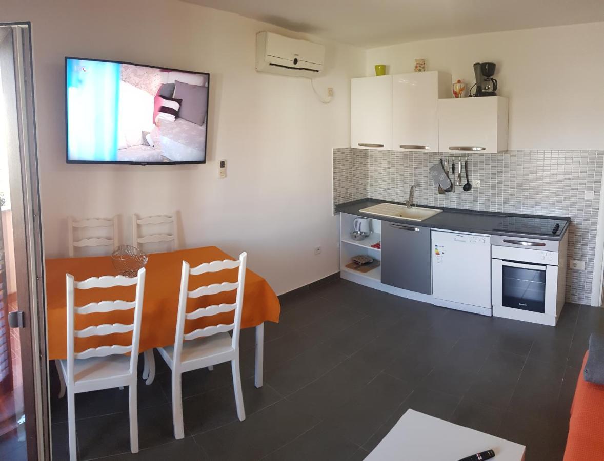 Apartmani Zem, Krk 크르크 외부 사진
